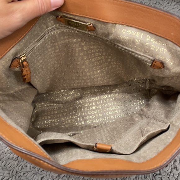 Soft Leather camel handbag - Picture 3 of 3